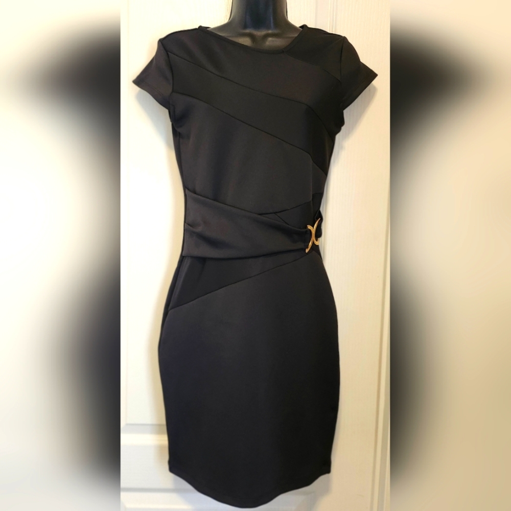 VENUS Black Textured Mini Dress Size Small EUC